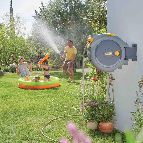 Hozelock &Alpha;&nu;έ&mu;&eta; &Pi;&omicron;&tau;ί&sigma;&mu;&alpha;&tau;&omicron;&sigmaf; &Epsilon;&pi;&iota;&tau;&omicron;ί&chi;&iota;&alpha; &mu;&epsilon; &Lambda;ά&sigma;&tau;&iota;&chi;&omicron; 25 &mu;. Auto Reel