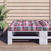 Red_check_pattern